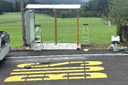 HRUŠKARJE  AVTOBUSNO POSTAJALIŠČE NOVI NADSTREŠEK 01D FOTO BOŠTJAN OTONIČAR